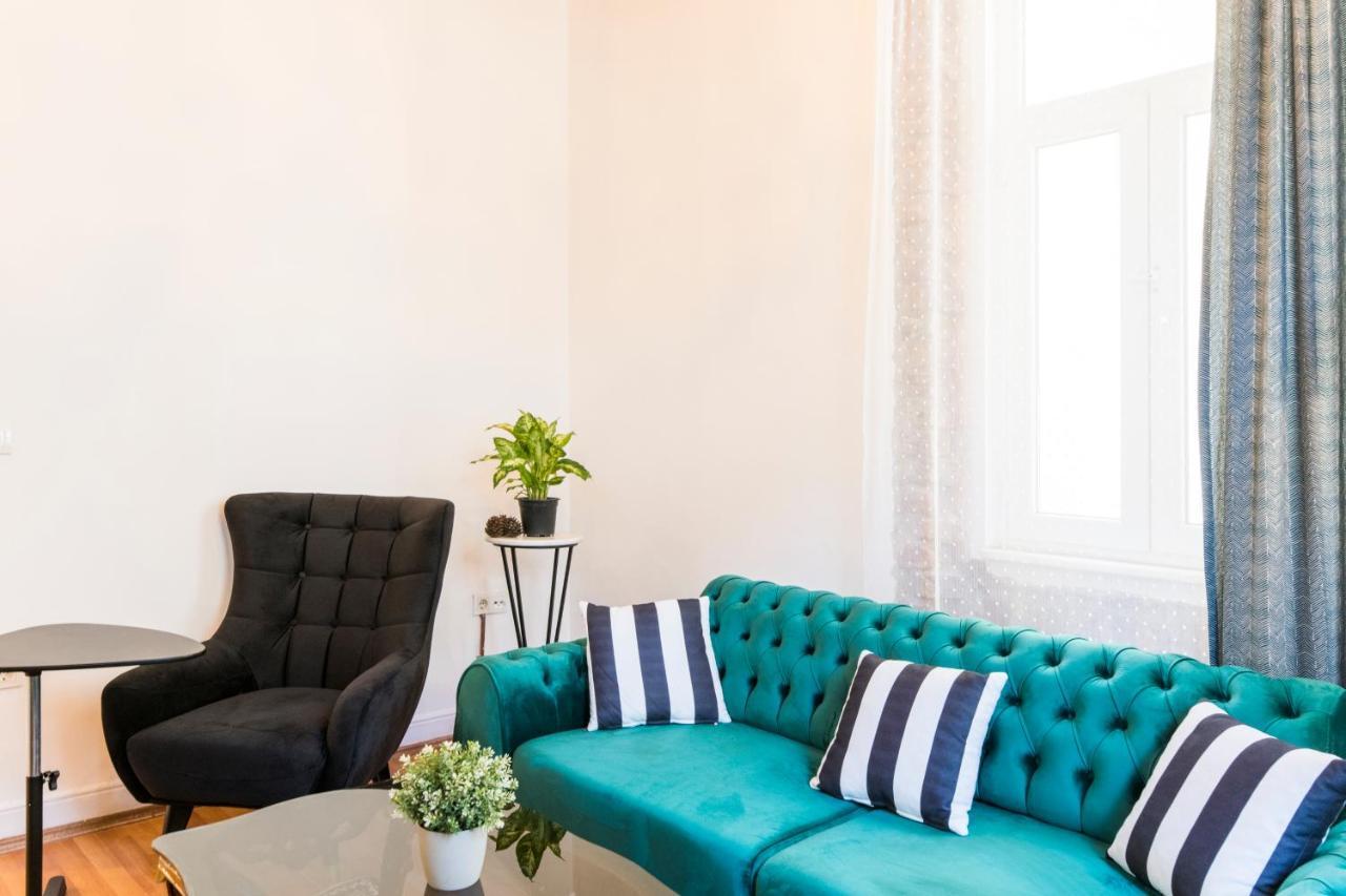 By Galata- Historical And Modern Apartment Estambul Exterior foto